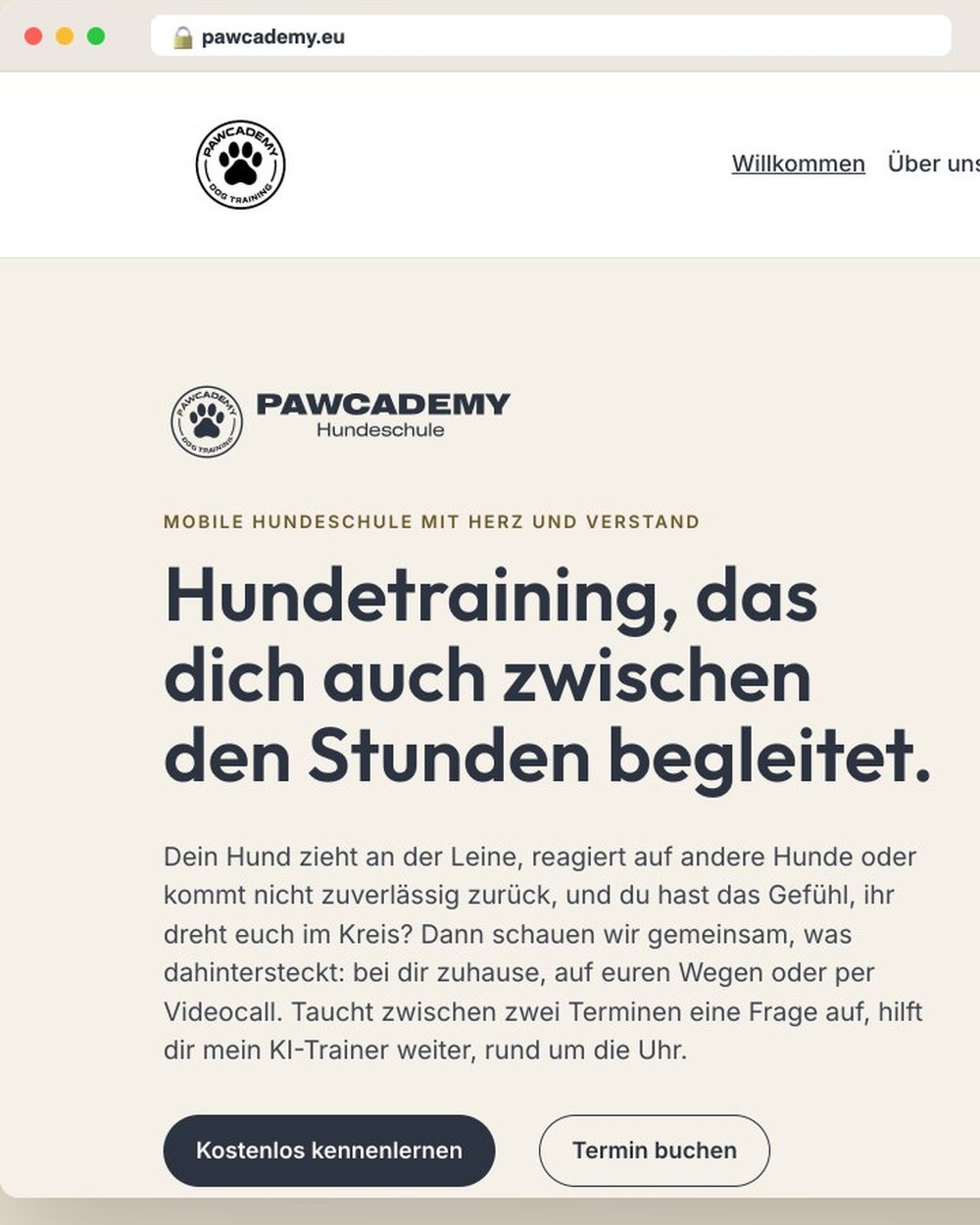 Startseite von pawcademy.eu: mobile Hundeschule mit KI-Trainer, Buchung und eigenem Kundenbereich